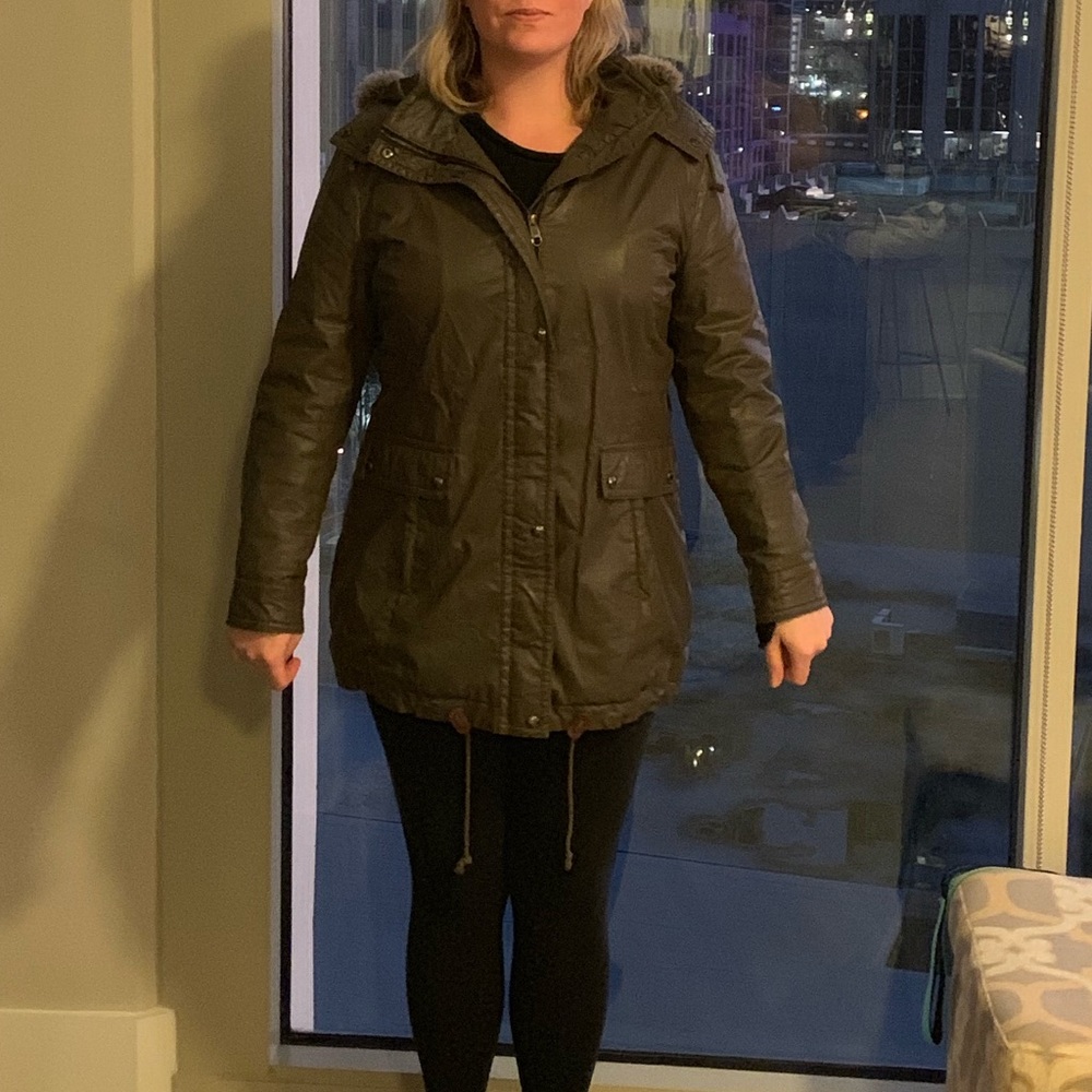 Women’s Calvin Klein Jacket.   Rn#54163